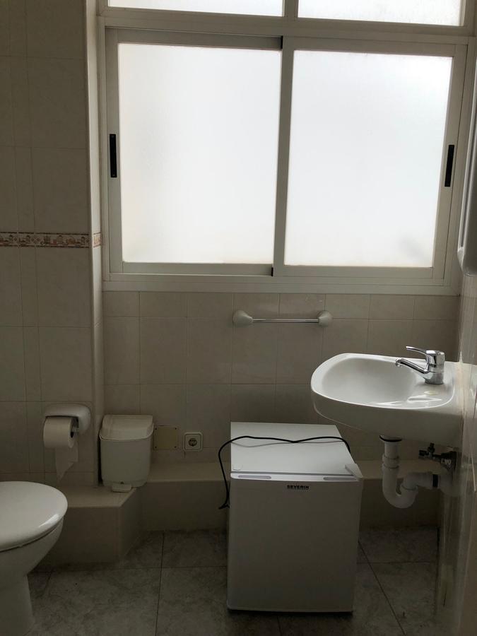 Casa De Huespedes El Almendro Hotel Ibiza Town Ngoại thất bức ảnh